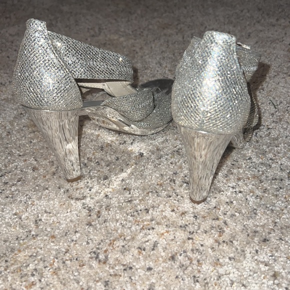 Michael Kors heals - Picture 2 of 4